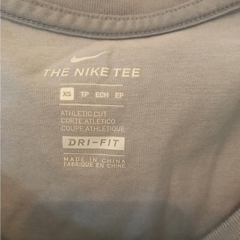 Nike Gray Tee Shirt Dri Fit Sz X-Small